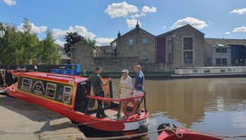 canal boat trips yorkshire